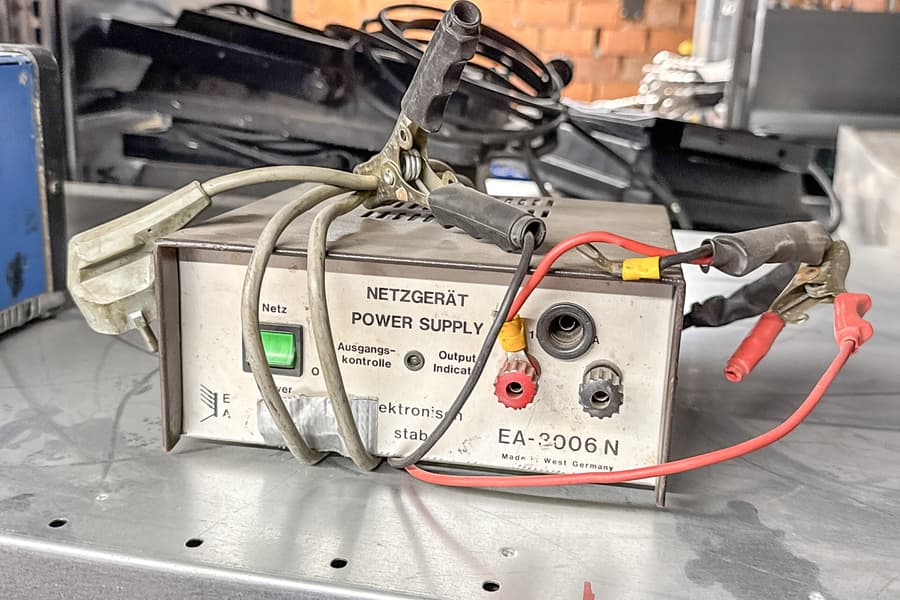 Batterienetzgerät EA-3006N